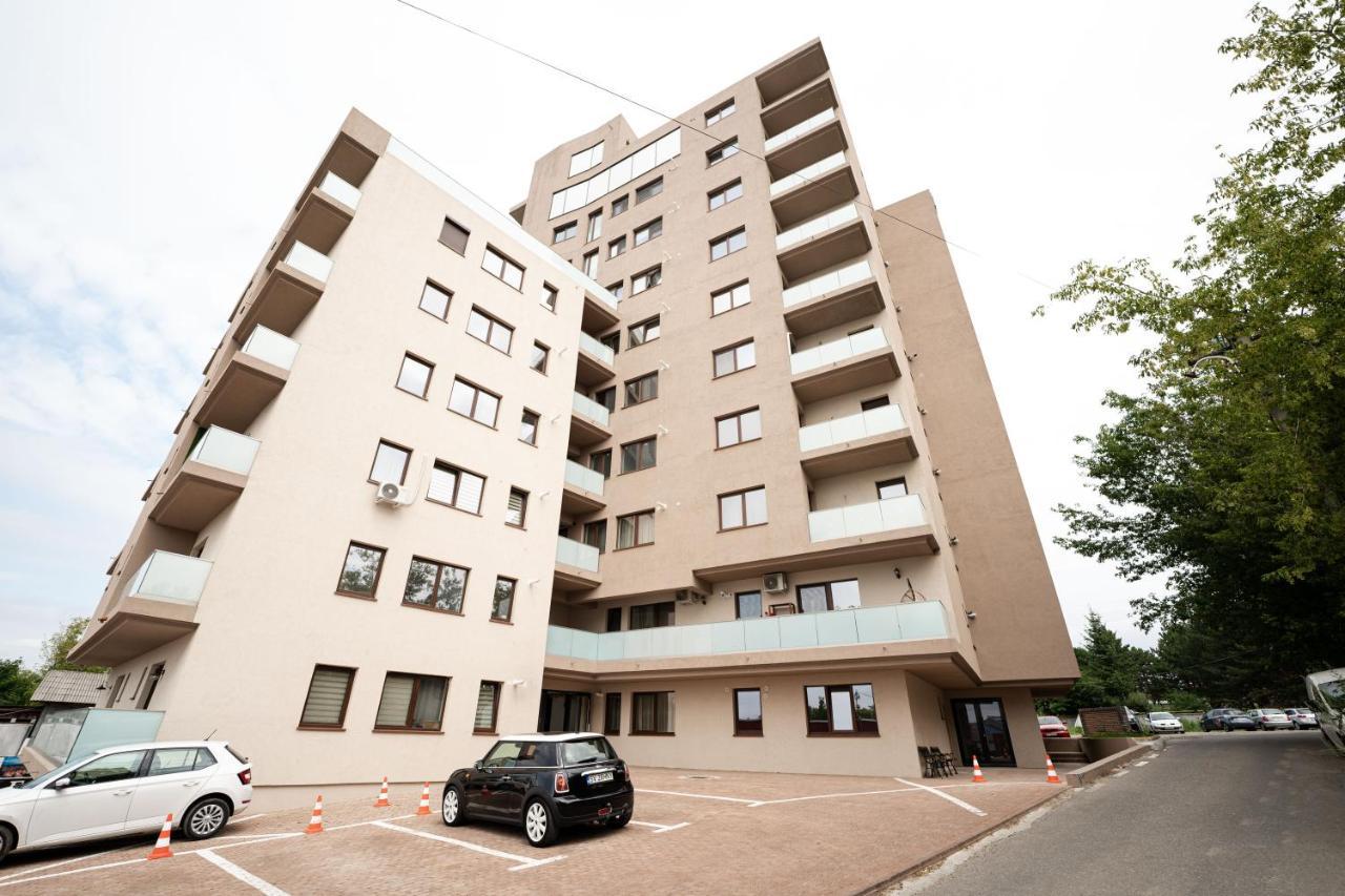 スチャヴァAltheda Living Zamcaアパートメント エクステリア 写真